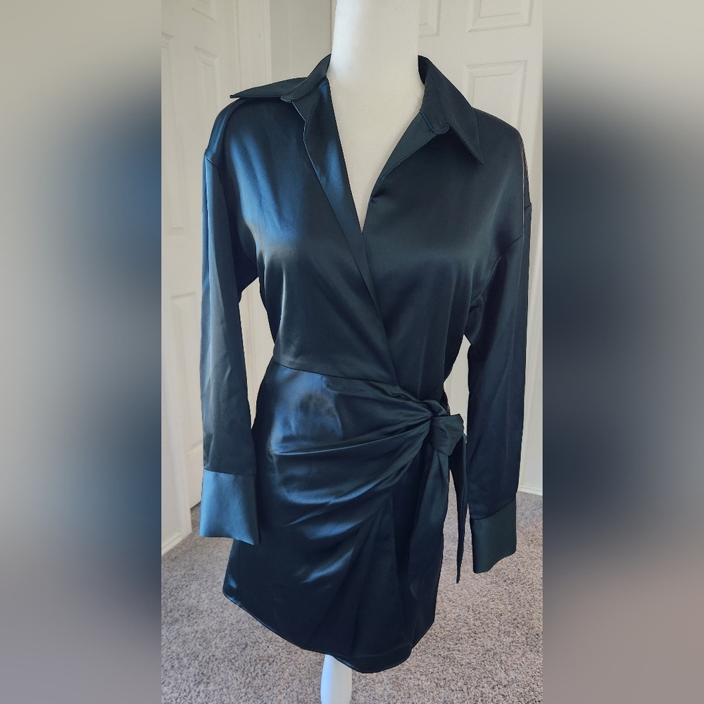 Gianni Bini Satin Green Wrap Womens Dress Size 2